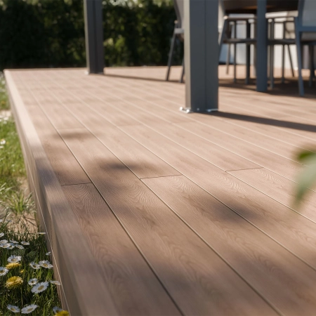 Colțar compozit WPC NORDECK Skogline Teak 220 × 4,8 × 4,8 cm